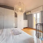 De Angeli San Siro Penthouse With Terraces