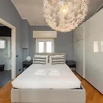 De Angeli San Siro Penthouse With Terraces