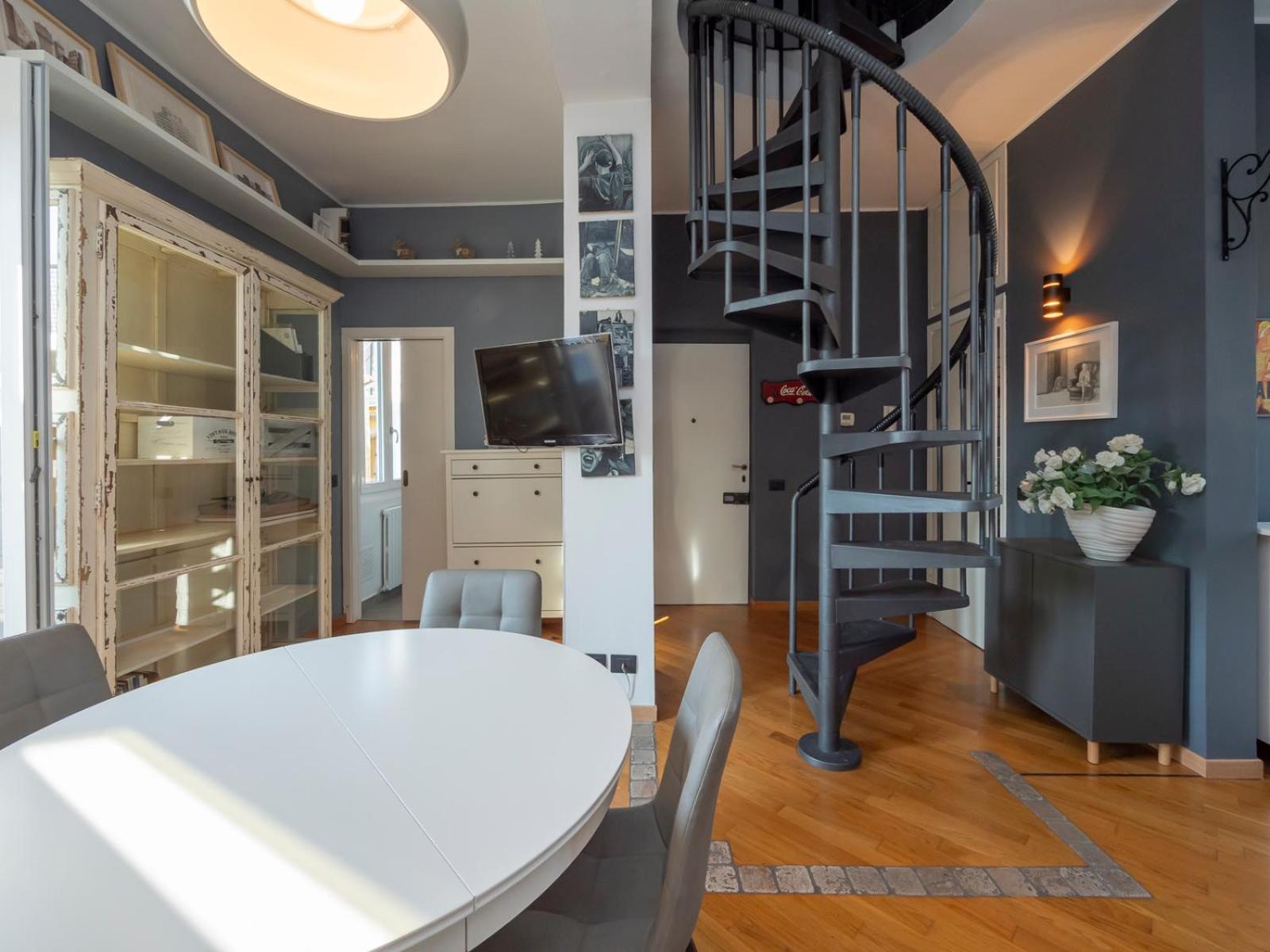 De Angeli San Siro Penthouse With Terraces